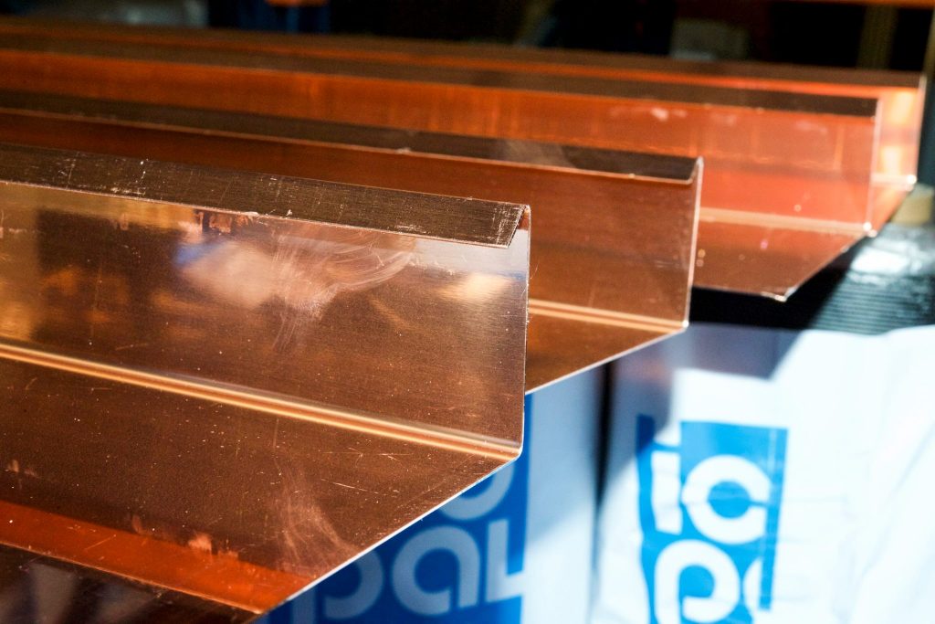 Kupferbleche biegen und schneiden: Scherwat in Gevelsberg