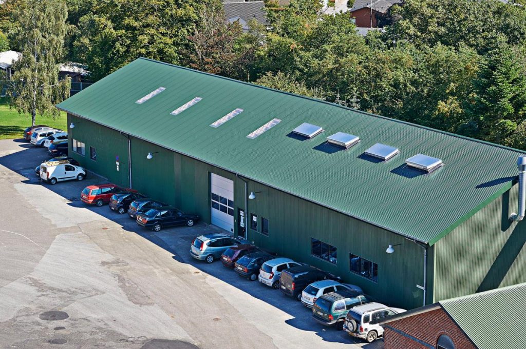 Trapezprofil bei großer Lagerhalle